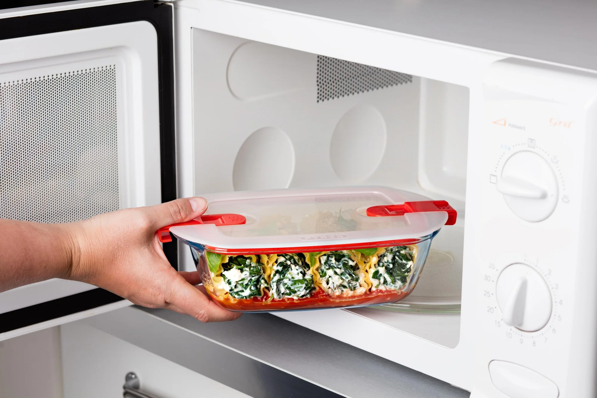 PYREX® Cook & Heat Rectangle Storage 2.5L - Image 4